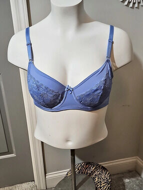 Torrid Unlined Balconnet Blue Lace Bra Like New